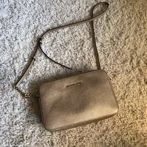 Michael Kors Jet Set Crossbody